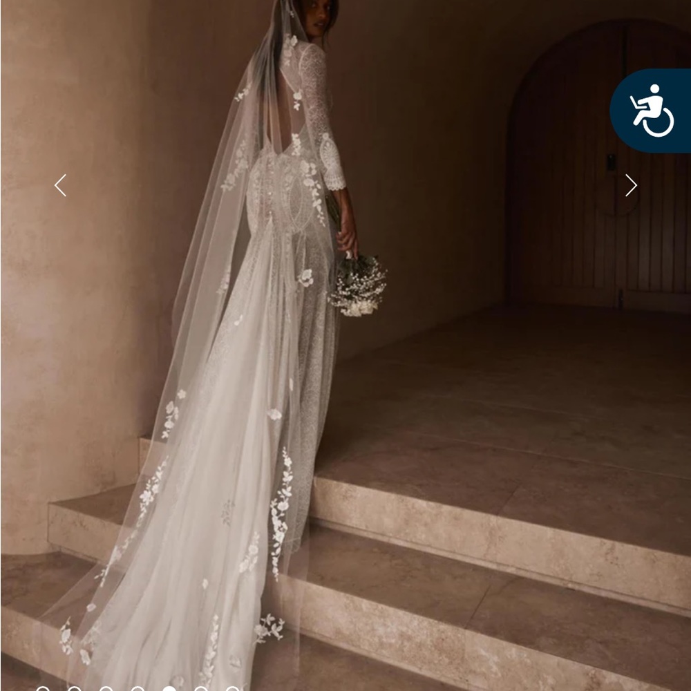 Grace Loves Lace - Pierlot Veil